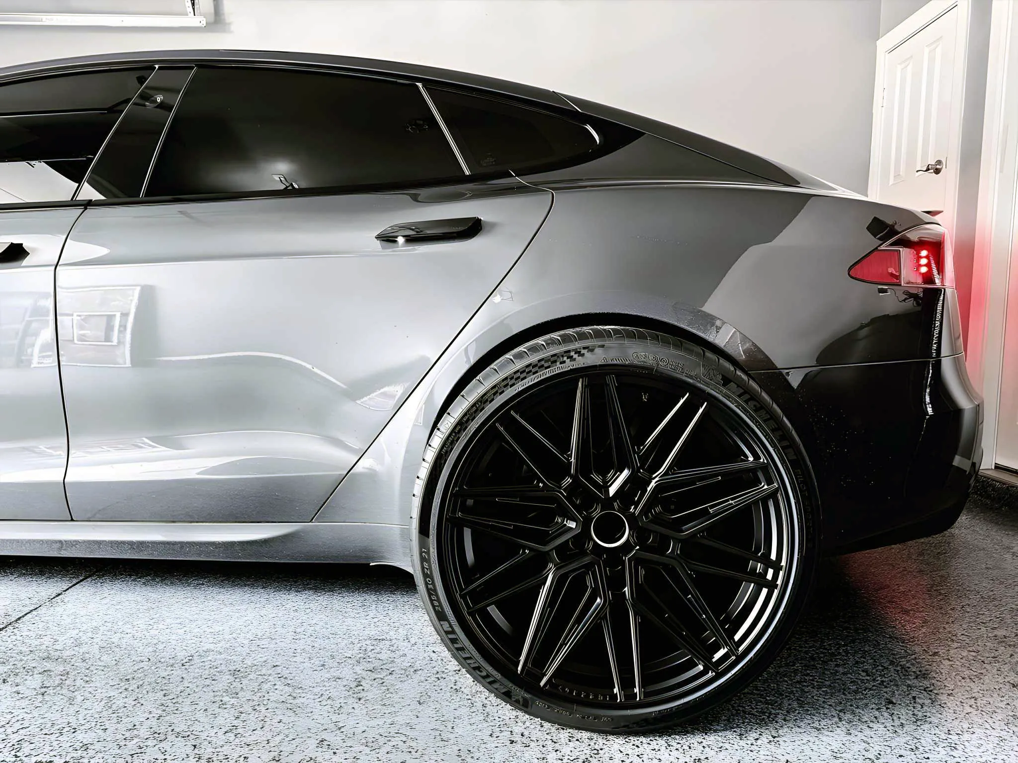 Home 10 garage innovation gallery 4